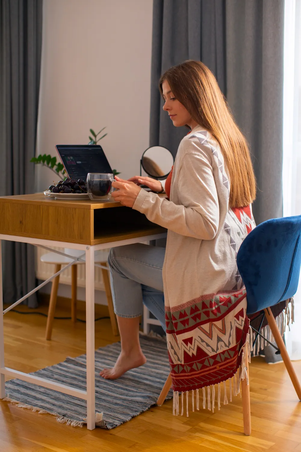 What is a Decorative Home Office